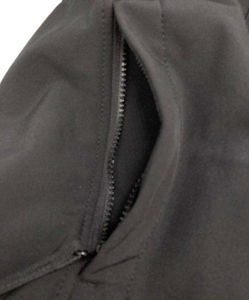 STONE ISLAND（ストーンアイランド）STONE ISLAND (ストーンアイランド) ソフトシェルジャケット ブラック サイズ:Mの古着・服飾アイテム