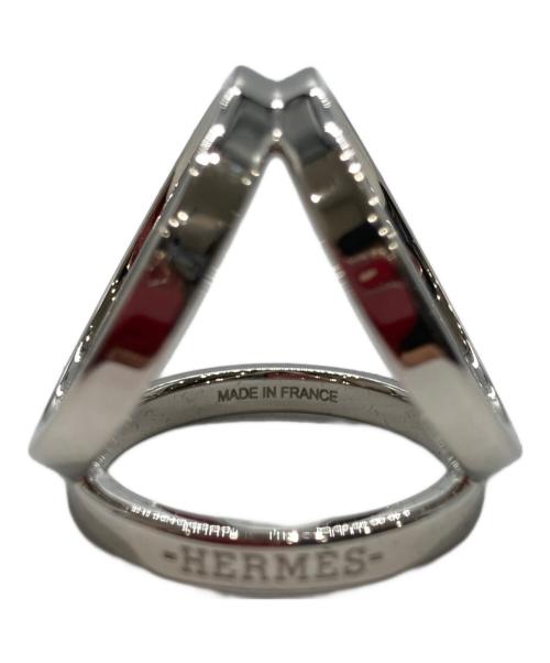 HERMES（エルメス）HERMES (エルメス) スカーフリング 90 《トリオ》 シルバーの古着・服飾アイテム