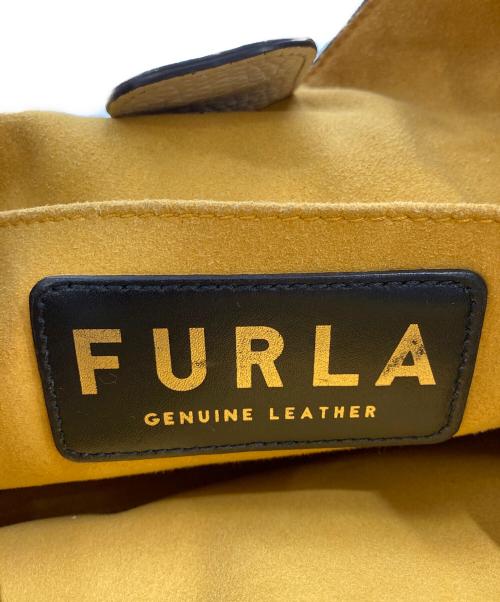 FURLA（フルラ）FURLA (フルラ) プリムラホーボーバッグ ベージュの古着・服飾アイテム
