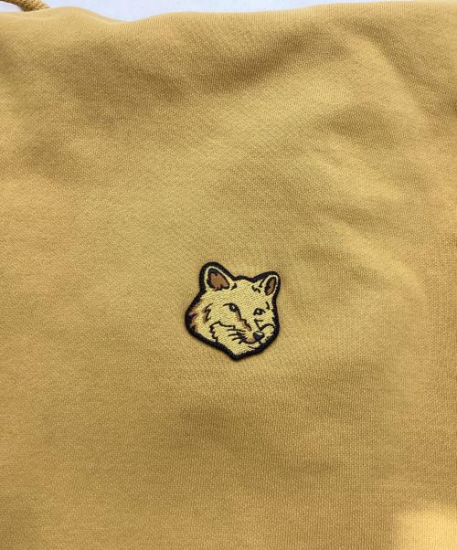 maison kitsune（メゾンキツネ）maison kitsune (メゾンキツネ) ボールドフォックス パッチ オーバーサイズ イエロー サイズ:Ｓの古着・服飾アイテム