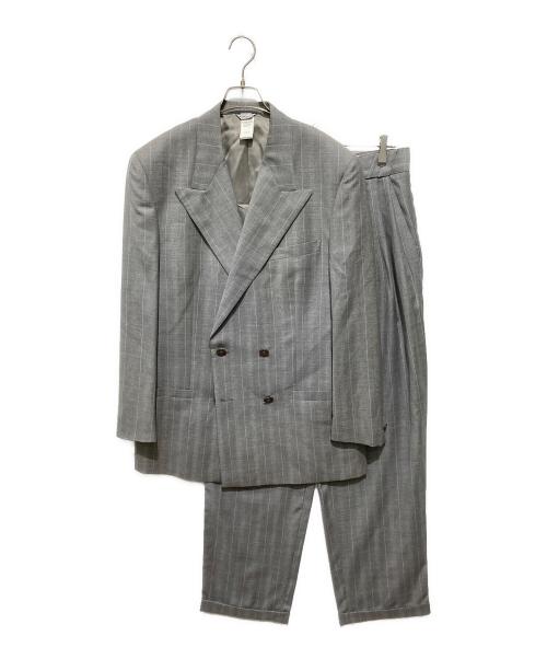GIANNI VERSACE（ジャンニ・ヴェルサーチ）GIANNI VERSACE (ジャンニ・ヴェルサーチ) メデューサボタンダブルブレザーセットアップ グレー サイズ:48の古着・服飾アイテム
