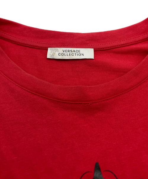 VERSACE COLLECTION（ヴェルサーチ コレクション）VERSACE COLLECTION (ヴェルサーチ コレクション) ロゴプリントカットソー レッド サイズ:Ｌの古着・服飾アイテム