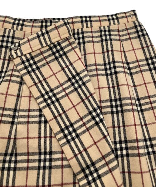 BURBERRY LONDON（バーバリーロンドン）BURBERRY LONDON (バーバリーロンドン) ノバチェックウールスカート ベージュ サイズ:5の古着・服飾アイテム