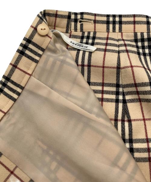 BURBERRY LONDON（バーバリーロンドン）BURBERRY LONDON (バーバリーロンドン) ノバチェックウールスカート ベージュ サイズ:5の古着・服飾アイテム