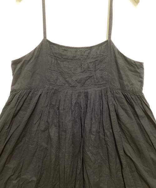 KAGURE（カグレ）KAGURE (カグレ) ピンタックキャミワンピース ブラック サイズ:FREEの古着・服飾アイテム