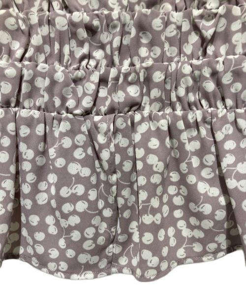 HER LIP TO（ハーリップトゥ）Her lip to (ハーリップトゥ) チェリーパターンストラップトップ ピンク サイズ:Ｓの古着・服飾アイテム