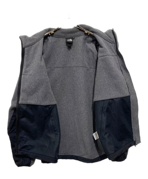 THE NORTH FACE（ザ ノース フェイス）THE NORTH FACE (ザ ノース フェイス) デナリ ジャケット ブラック×グレー サイズ:Lの古着・服飾アイテム