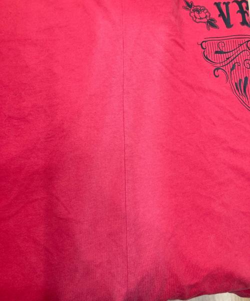 VERSACE COLLECTION（ヴェルサーチ コレクション）VERSACE COLLECTION (ヴェルサーチ コレクション) プリントTシャツ レッド サイズ:Mの古着・服飾アイテム