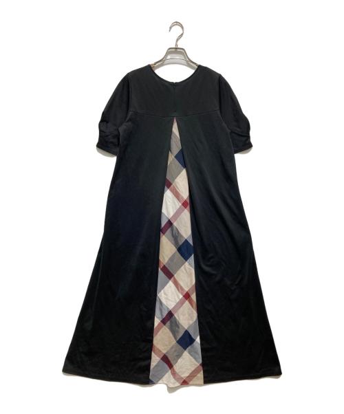BLUE LABEL CRESTBRIDGE（ブルーレーベルクレストブリッジ）BLUE LABEL CRESTBRIDGE (ブルーレーベルクレストブリッジ) 半袖ワンピース ブラック サイズ:Mの古着・服飾アイテム