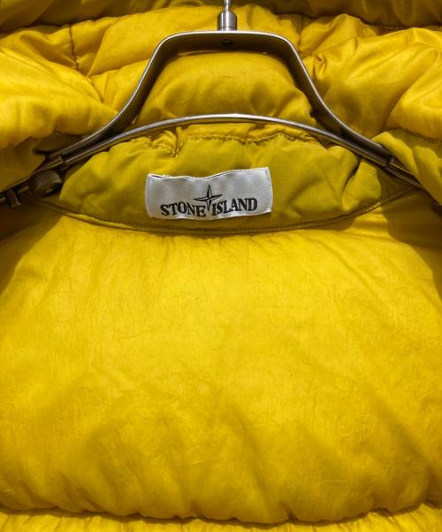 STONE ISLAND（ストーンアイランド）STONE ISLAND (ストーンアイランド) GARMENT DYED CRINKLE REPS NY DOWN イエロー サイズ:Mの古着・服飾アイテム