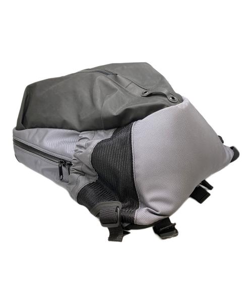 ARC'TERYX（アークテリクス）ARC'TERYX (アークテリクス) BEAMS (ビームス) アロー16別注リュック ブラック×グレーの古着・服飾アイテム