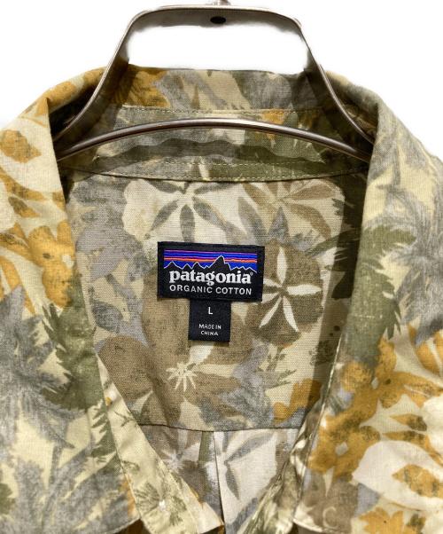 Patagonia（パタゴニア）Patagonia (パタゴニア) アロハ総柄シャツ カーキ サイズ:Lの古着・服飾アイテム