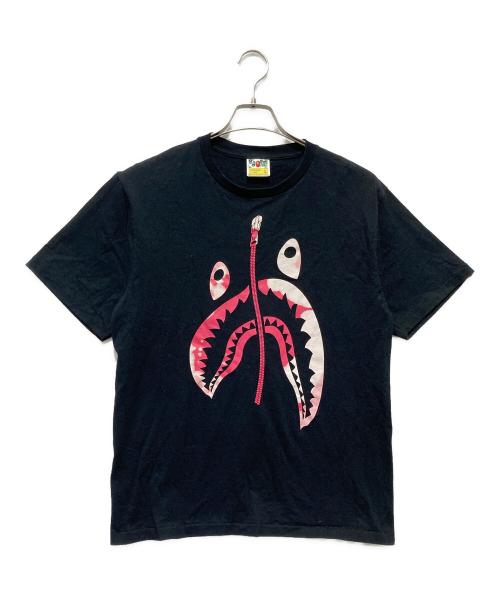 A BATHING APE（アベイシングエイプ）A BATHING APE (アベイシングエイプ) TIE DYE TWIST SHARK TEE ブラック サイズ:Lの古着・服飾アイテム