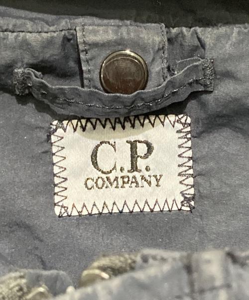 C.P COMPANY（シーピーカンパニー）C.P COMPANY (シーピーカンパニー) FLATT NYLON OVERSHIRT GOGGLE JACKET ネイビー サイズ:Ｍの古着・服飾アイテム