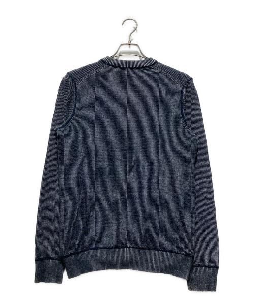 ARMANI EXCHANGE（アルマーニ エクスチェンジ）ARMANI EXCHANGE (アルマーニ エクスチェンジ) ロゴデザインクルーネックニット ネイビー サイズ:Mの古着・服飾アイテム