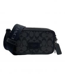 COACH（コーチ）の古着「カメラバッグ」｜ブラック