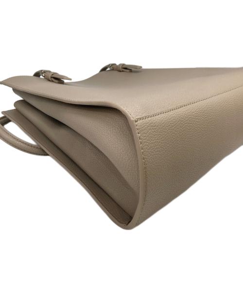 CHARLES & KEITH（チャールズアンドキース）CHARLES & KEITH (チャールズアンドキース) サンサ クラシックダブルハンドル トートバッグ トープ サイズ:OneSizeの古着・服飾アイテム