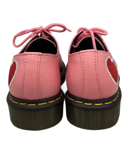 Dr.Martens（ドクターマーチン）Dr.Martens (ドクターマーチン) ハート刺繍3ホールシューズ ピンク サイズ:UK4の古着・服飾アイテム