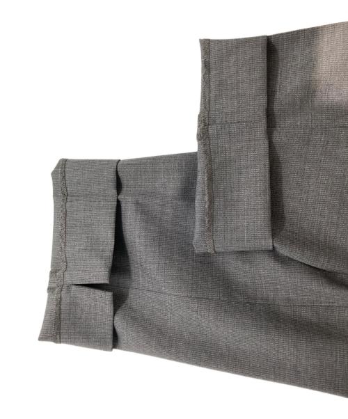 LARDINI（ラルディーニ）LARDINI (ラルディーニ) センタープレスパンツ グレー サイズ:40の古着・服飾アイテム