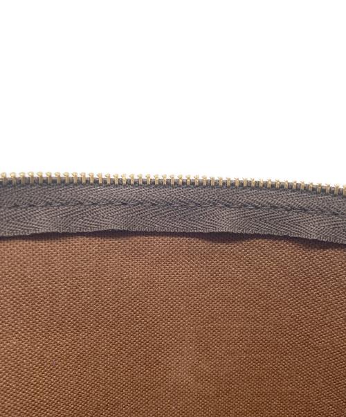 LOUIS VUITTON（ルイ ヴィトン）LOUIS VUITTON (ルイ ヴィトン) ハンドポーチ  / ポシェット・アクセソワール ブラウンの古着・服飾アイテム