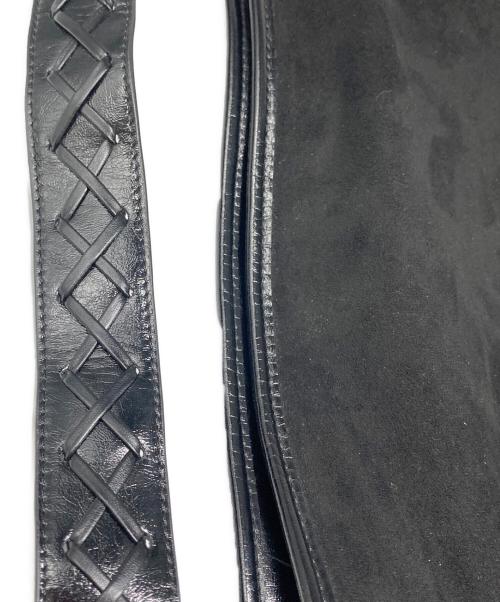 Vivienne Westwood（ヴィヴィアンウエストウッド）Vivienne Westwood (ヴィヴィアンウエストウッド) スエードショルダーボディーバッグ ブラックの古着・服飾アイテム