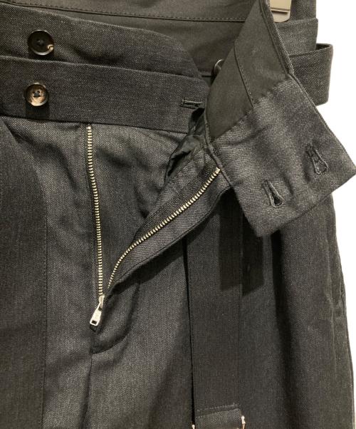 SEEALL（シーオール）SEEALL (シーオール) マンチェスターベルテッドパンツ グレー サイズ:2の古着・服飾アイテム