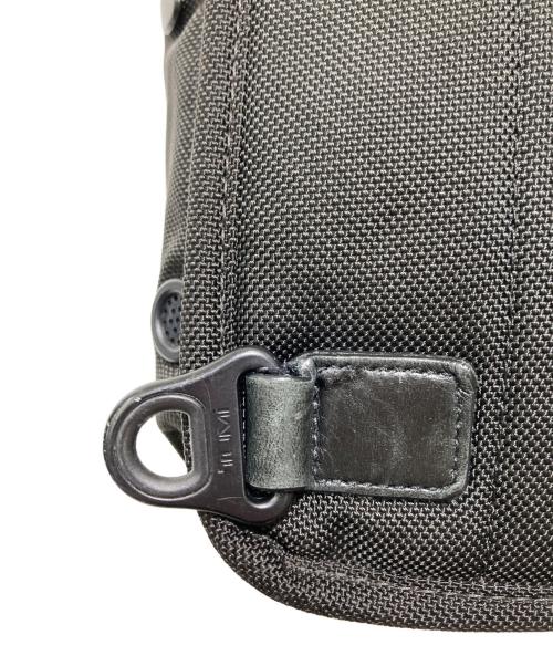 TUMI（トゥミ）TUMI (トゥミ) モントレースリングバッグ / ショルダーバッグ ブラック サイズ:OneSizeの古着・服飾アイテム