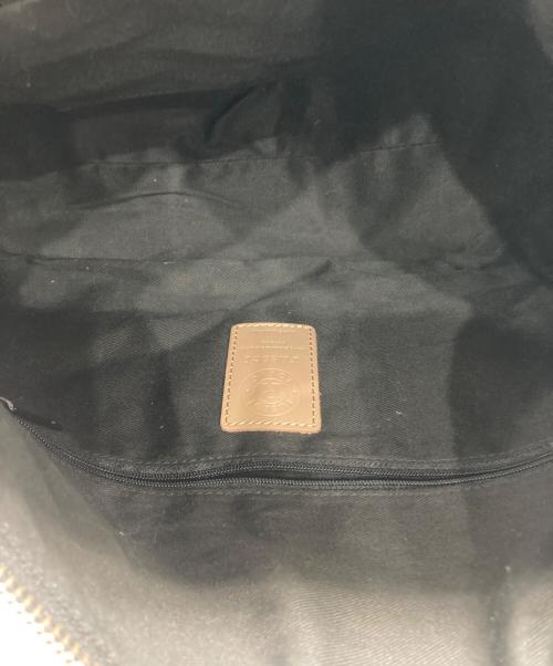 russet（ラシット）russet (ラシット) レザーショルダーバッグ ブラックの古着・服飾アイテム
