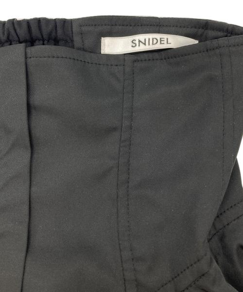 Snidel（スナイデル）Snidel (スナイデル) ペプラムベルトチュールスカート ベージュ×ブラックの古着・服飾アイテム
