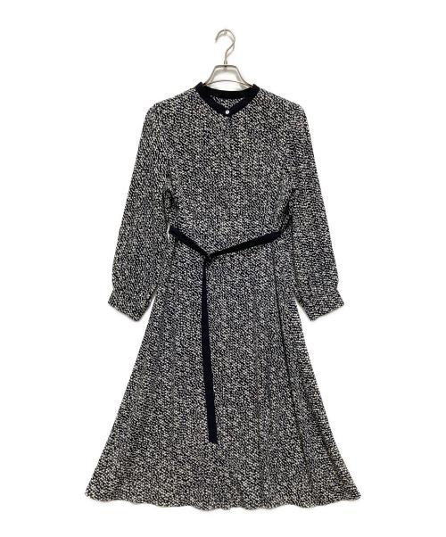 23区（ニジュウサンク）23区 (ニジュウサンク) シャドージオメトリックプリント ワンピース / 半袖ワンピース ネイビー サイズ:FREEの古着・服飾アイテム