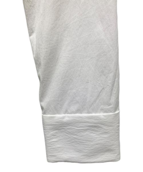 OMMO（オーエムエムオー）OMMO (オーエムエムオー) 	2WAY TUCK LAYERED SHIRT / 2WAYタックレイヤードシャツ ホワイト サイズ:FREEの古着・服飾アイテム