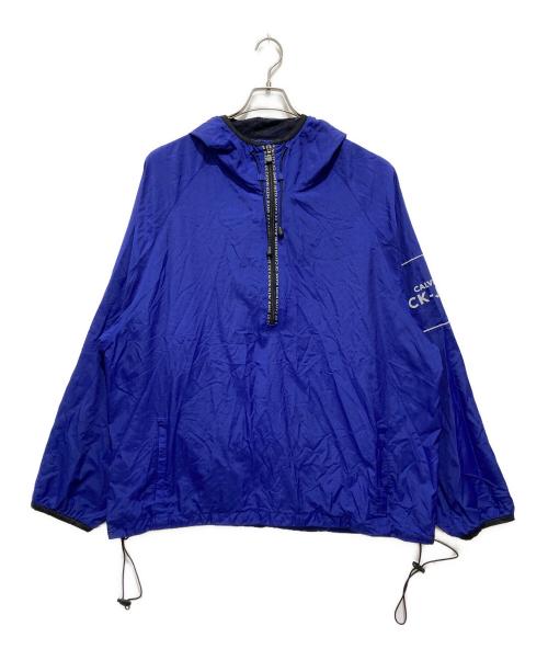 Calvin Klein Jeans（カルバンクラインジーンズ）Calvin Klein Jeans (カルバンクラインジーンズ) アノラックパーカー ブルー サイズ:XXLの古着・服飾アイテム