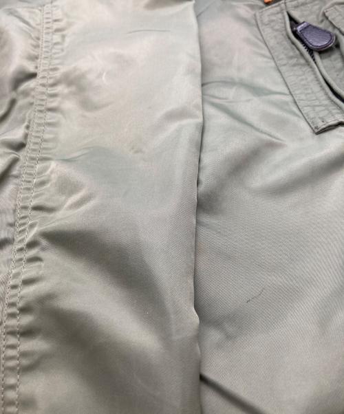 AVIREX（アヴィレックス）AVIREX (アヴィレックス) フライトジャケット カーキ サイズ:Mの古着・服飾アイテム