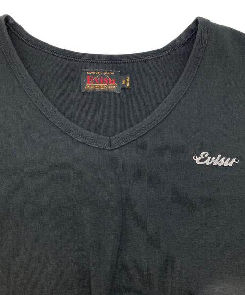 EVISU（エヴィス）EVISU (エヴィス) メタルトリム Vネック ファッションフィット Tシャツ ブラック サイズ:Mの古着・服飾アイテム