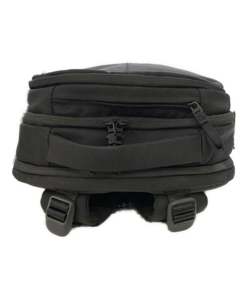 Incase（インケース）Incase (インケース) Tracks Backpack 18L ブラックの古着・服飾アイテム