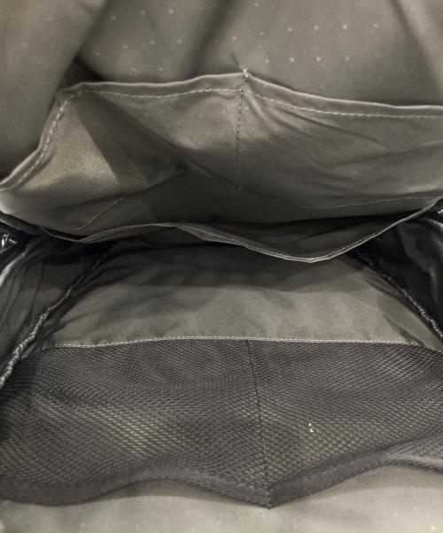 Incase（インケース）Incase (インケース) Tracks Backpack 18L ブラックの古着・服飾アイテム