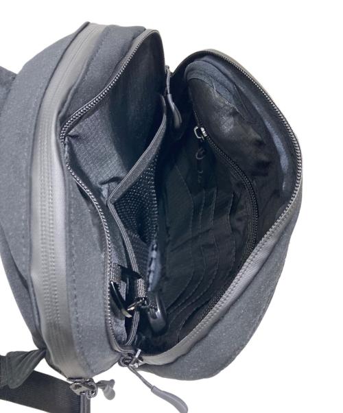 FreshService（フレッシュサービス）FreshService (フレッシュサービス) ショルダーバッグ / UTILITY SLING BAG ブラックの古着・服飾アイテム