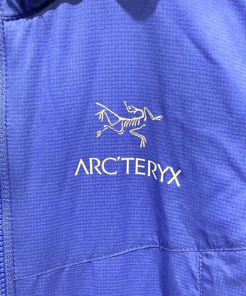 ARC'TERYX（アークテリクス）ARC'TERYX (アークテリクス) ATOM SL HOODY ブルー サイズ:xsの古着・服飾アイテム