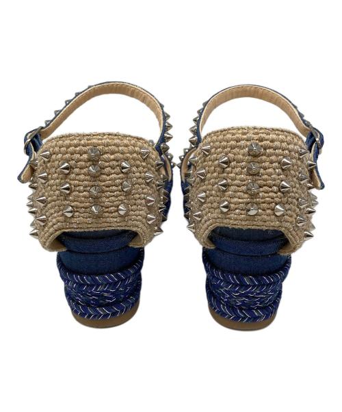 Christian Louboutin（クリスチャン・ルブタン）Christian Louboutin (クリスチャン・ルブタン) デニムスパイクスタッズサンダル ネイビー サイズ:37の古着・服飾アイテム