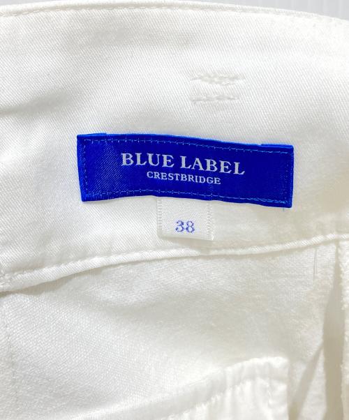 BLUE LABEL CRESTBRIDGE（ブルーレーベルクレストブリッジ）BLUE LABEL CRESTBRIDGE (ブルーレーベルクレストブリッジ) チェックベルトストレッチパンツ ホワイト サイズ:38の古着・服飾アイテム