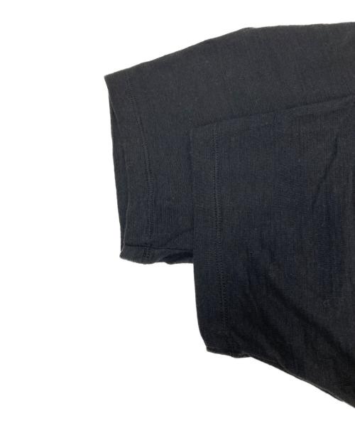 ISSEY MIYAKE（イッセイミヤケ）ISSEY MIYAKE (イッセイミヤケ) 半袖クルーネックカットソー ブラック サイズ:4の古着・服飾アイテム