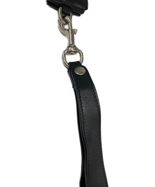 GUCCI（グッチ）GUCCI (グッチ) GGエンボスクラッチバッグ ブラックの古着・服飾アイテム