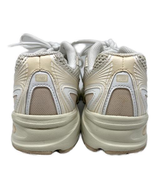 NEW BALANCE（ニューバランス）NEW BALANCE (ニューバランス) ローカットスニーカー ベージュ サイズ:23の古着・服飾アイテム