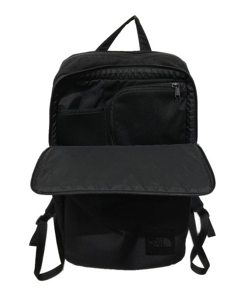 THE NORTH FACE（ザ ノース フェイス）THE NORTH FACE (ザ ノース フェイス) シャトルデイパックスリム リュック ブラック サイズ:OneSizeの古着・服飾アイテム