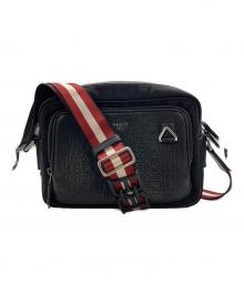 BALLY（バリー）の古着「エンボスレザーナイロンクロスボディバッグ」｜ブラック