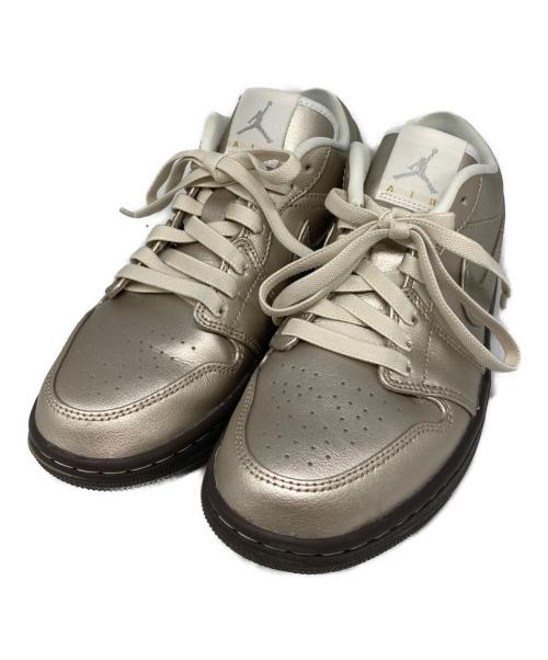 NIKE（ナイキ）NIKE (ナイキ) LOW SE METALLIC ZINC / ローカットスニーカー ゴールド サイズ:24㎝の古着・服飾アイテム