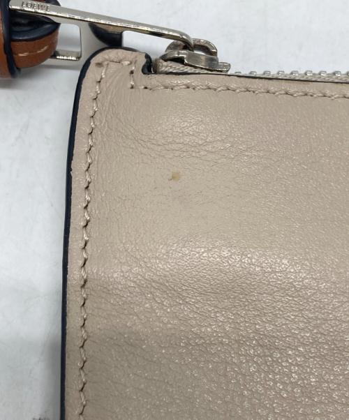 LOEWE（ロエベ）LOEWE (ロエベ) アナグラムフラグメントコインケース ベージュ サイズ:OneSizeの古着・服飾アイテム