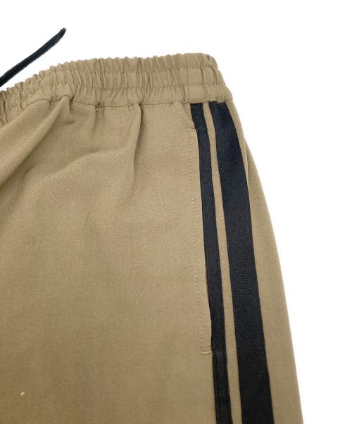 JOURNAL STANDARD relume（ジャーナルスタンダード レリューム）JOURNAL STANDARD relume (ジャーナルスタンダード レリューム) サイドラインイージーパンツ オリーブ サイズ:36の古着・服飾アイテム
