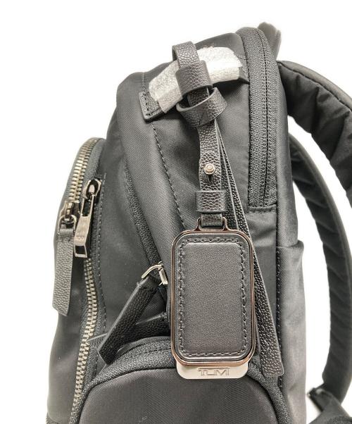 TUMI（トゥミ）TUMI (トゥミ) ボヤジュール セリーナ ミディアム バックパック ブラック サイズ:OneSizeの古着・服飾アイテム