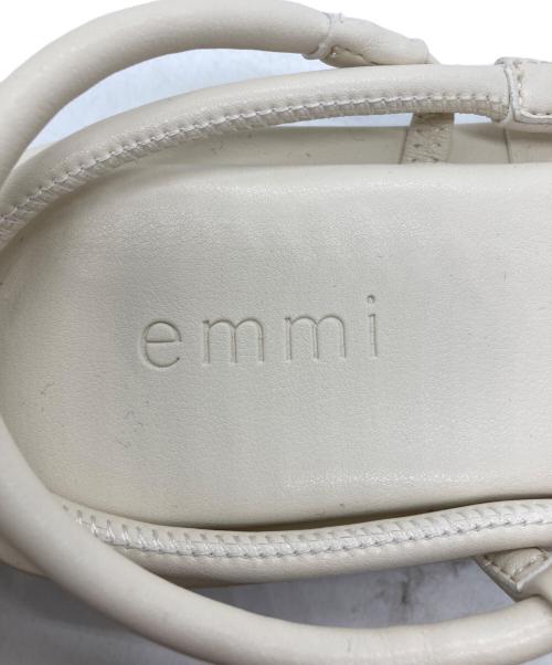 emmi（エミ）emmi (エミ) サンダル アイボリー サイズ:24.5㎝の古着・服飾アイテム